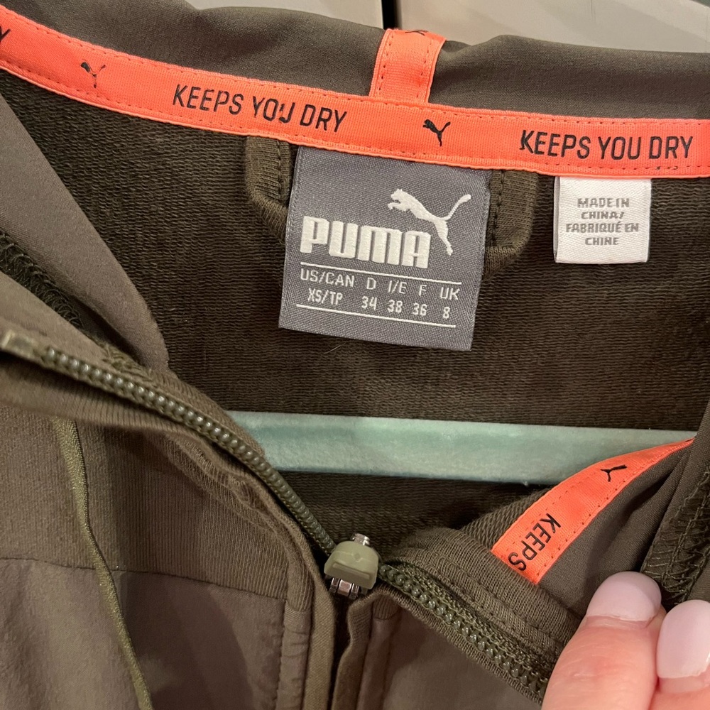 Puma Jacket - Picture 4 of 6